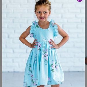Blue floral dress 6-7